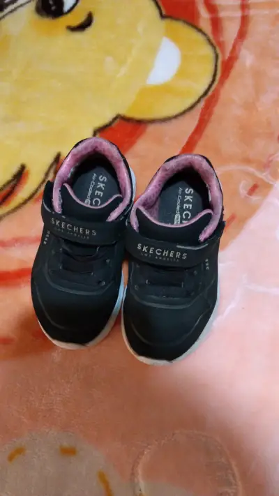 Zapatillas negras para niños Skechers - miniatura 1