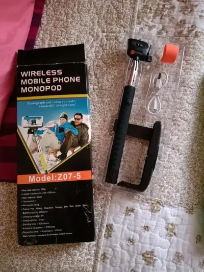 Monopod Bluetooth para Teléfonos Urbano Design - miniatura 2