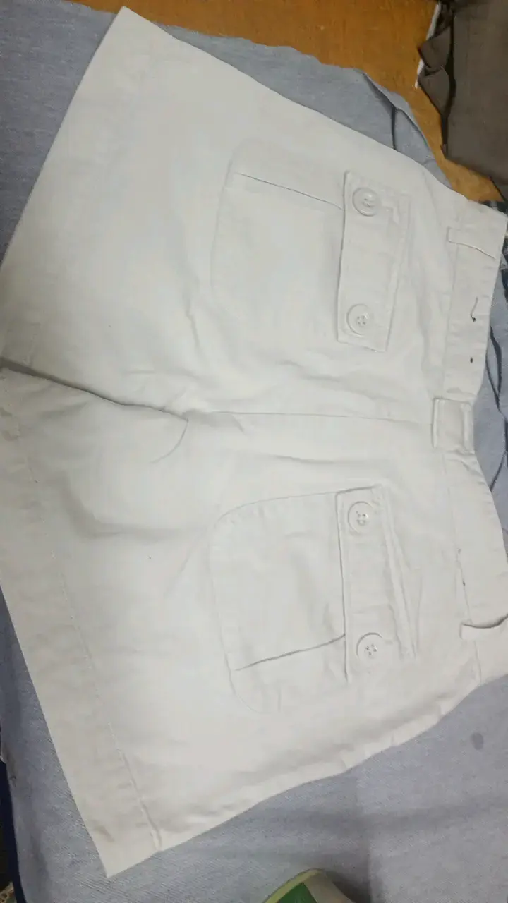 Shorts beige de algodón Austin Clothing Co - 2