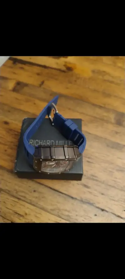 Reloj Richard Mille azul con correa de silicona - miniatura 2