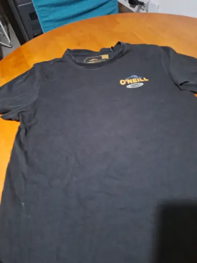Polera negra O'Neill con diseño gráfico - miniatura 3