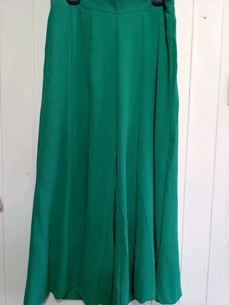 Pantalones verdes sueltos talla L - 3