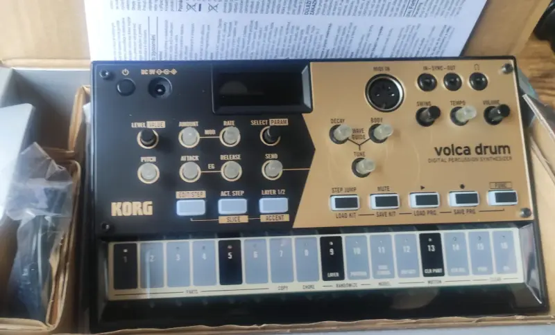 Sintetizador de percusión digital Korg Volca Drum