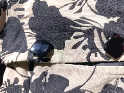 Chaqueta de mujer con estampado floral - miniatura 4