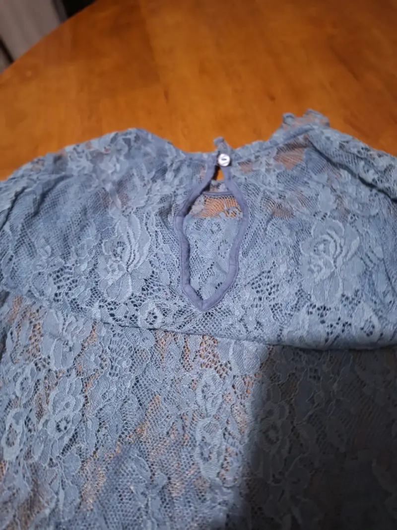 Blusa de encaje azul para mujer - 1