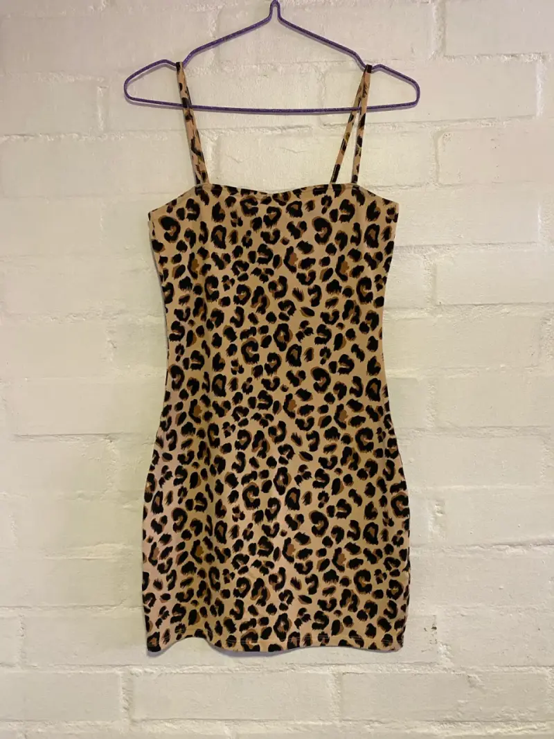 Vestido animal print H&M - 1