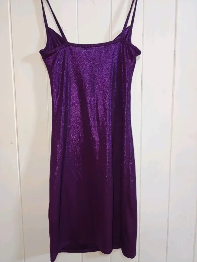 Vestido corto morado brillante para fiesta - 2