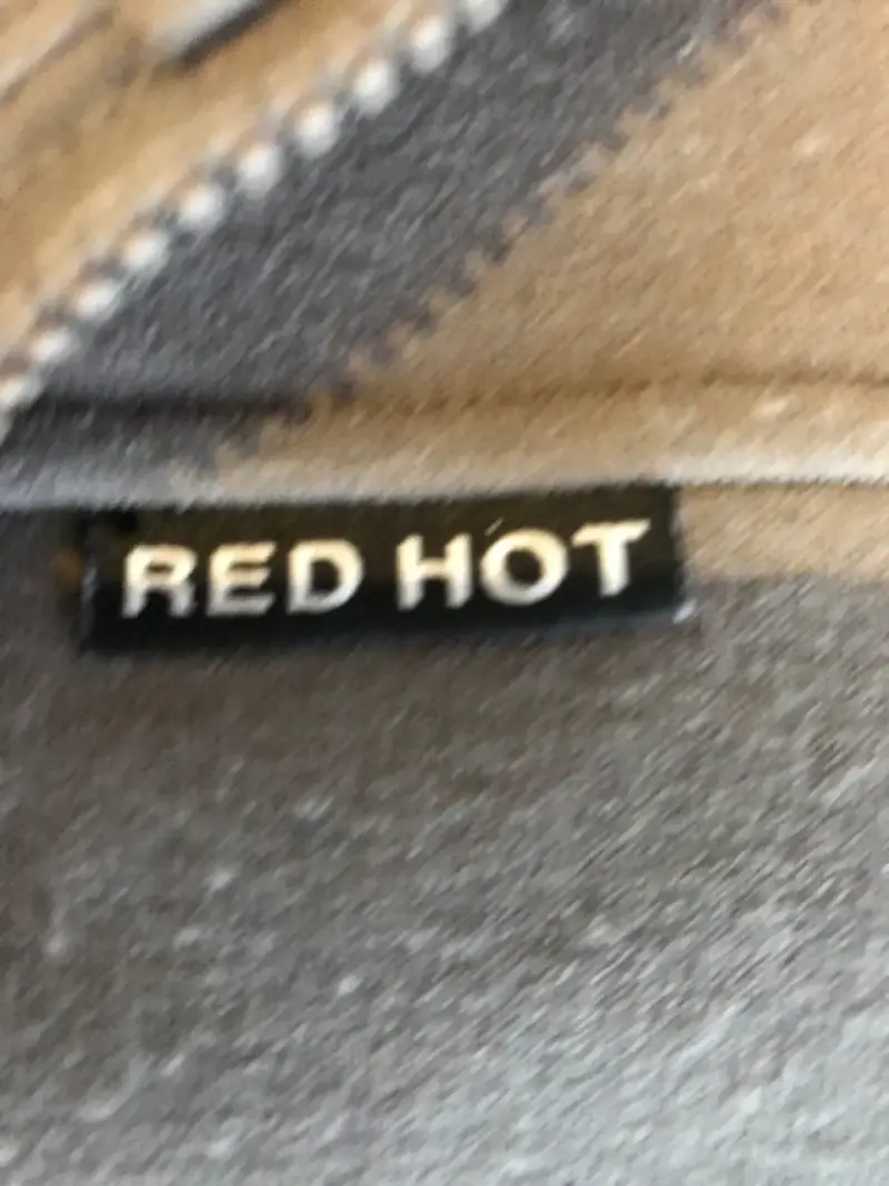Polerón verde oliva con cierre Red Hot - 4