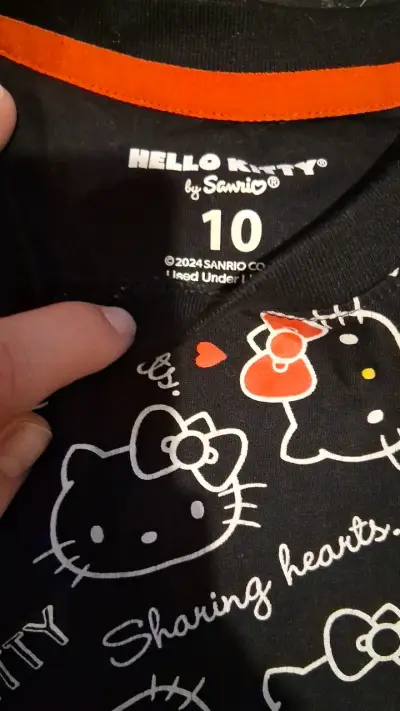 Polera manga larga Hello Kitty para niña - miniatura 3