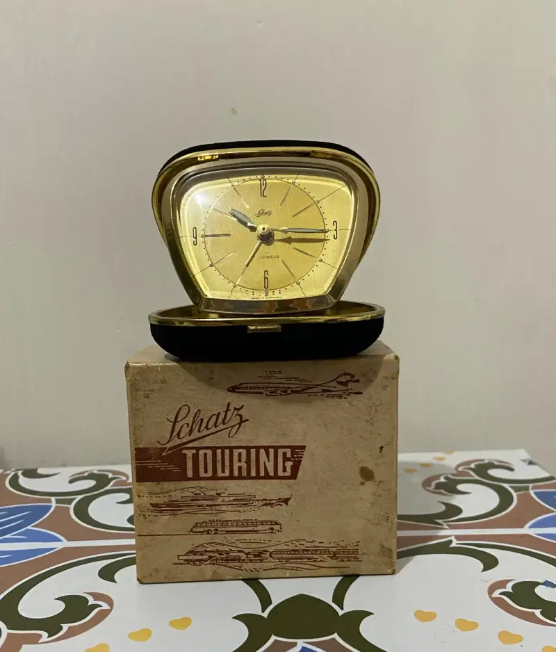 Reloj despertador vintage Schatz Touring dorado - 1
