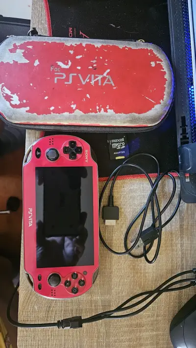 Consola portátil PS Vita roja con estuche - miniatura 3