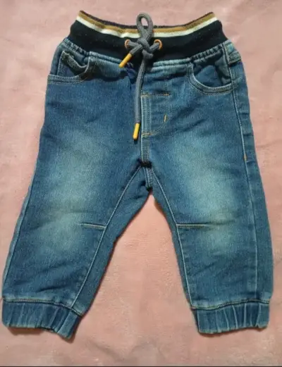 Pantalones de bebé en mezclilla azul - miniatura 3
