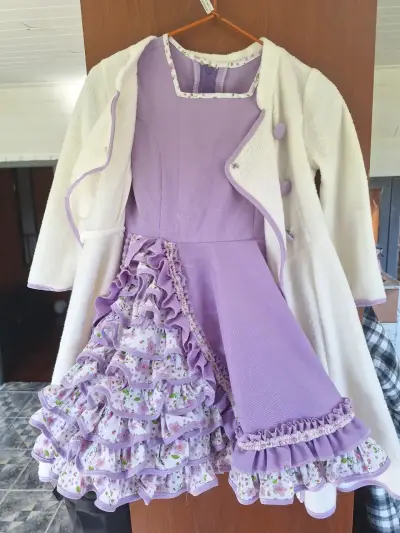 Vestido de cueca con abrigo  talla 6 - miniatura 2