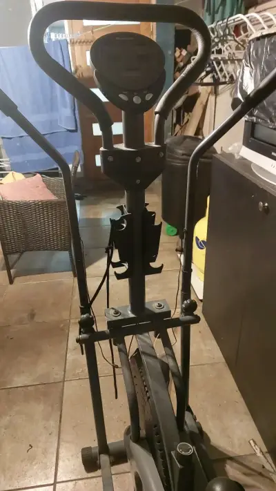Bicicleta elíptica estática para ejercicio - miniatura 2