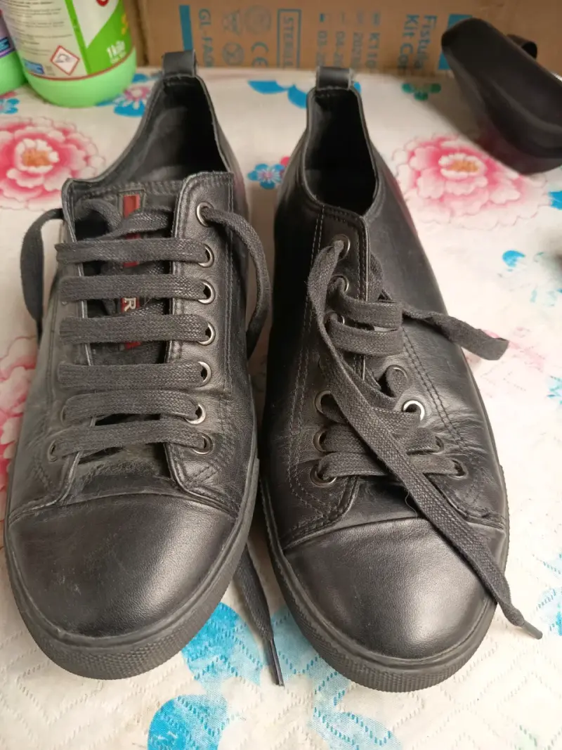 Zapatillas de cuero negras Prada para hombre - 1