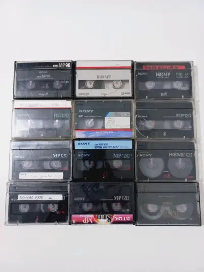 Lote de Cintas de Video 8mm Usadas - miniatura 1