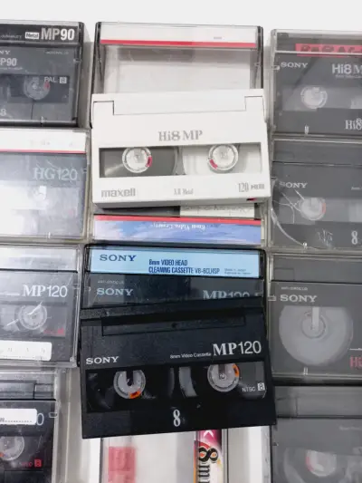 Lote de Cintas de Video 8mm Usadas - miniatura 2