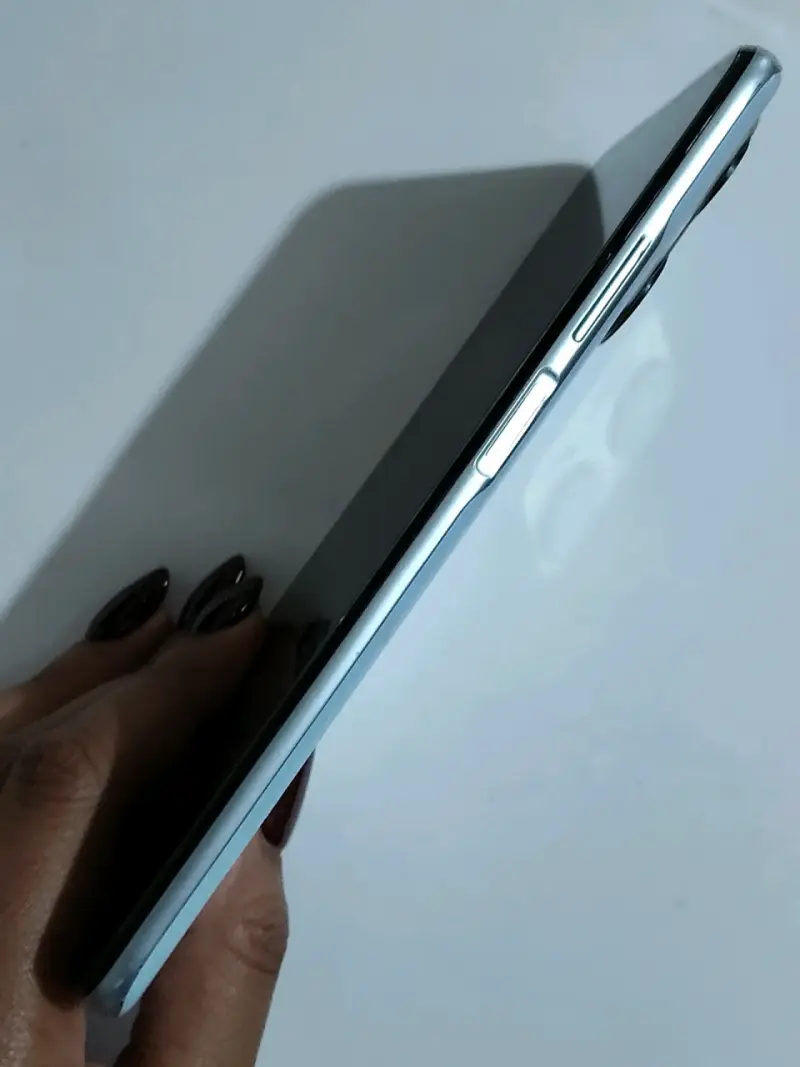 Smartphone Honor azul en buen estado - 3