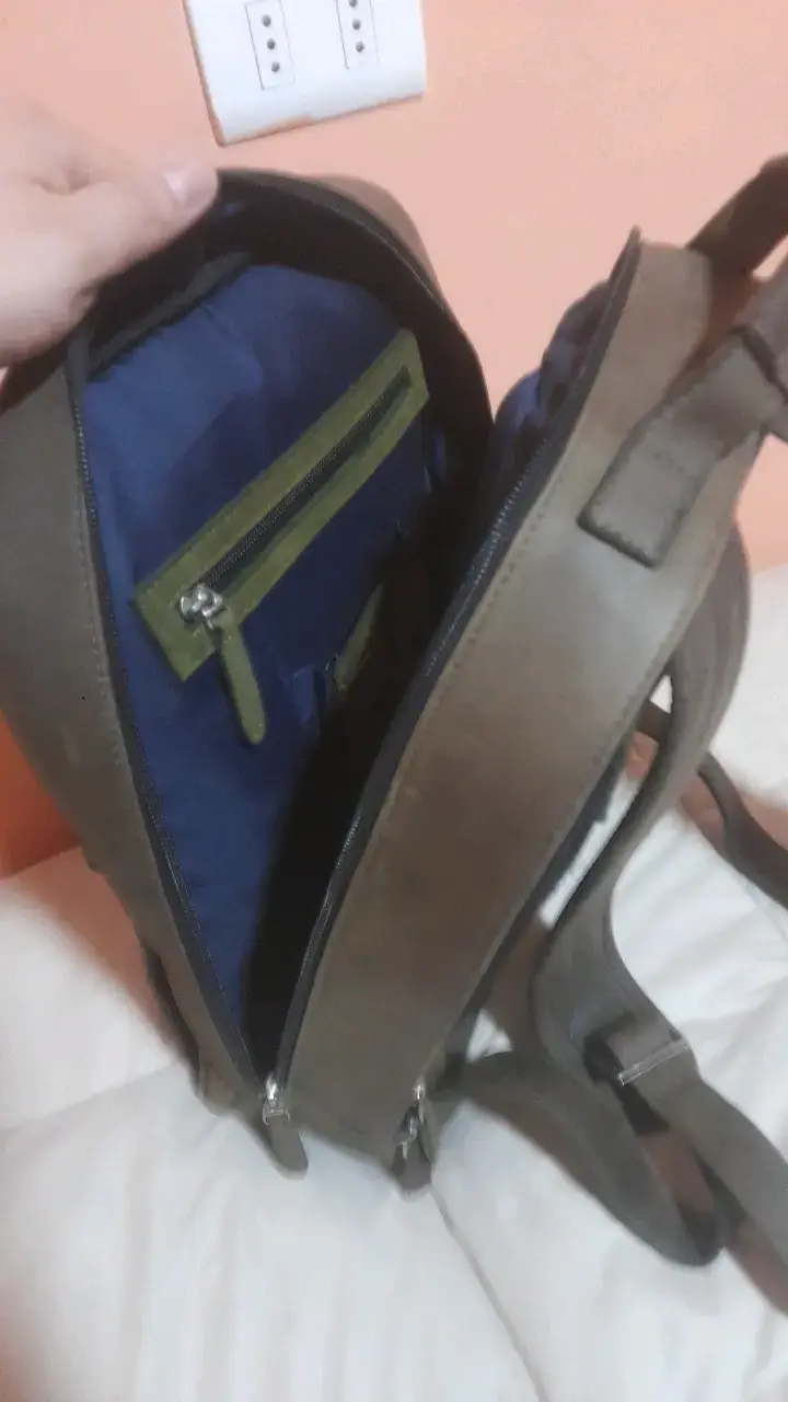 Mochila de cuero verde con correas ajusta - 3
