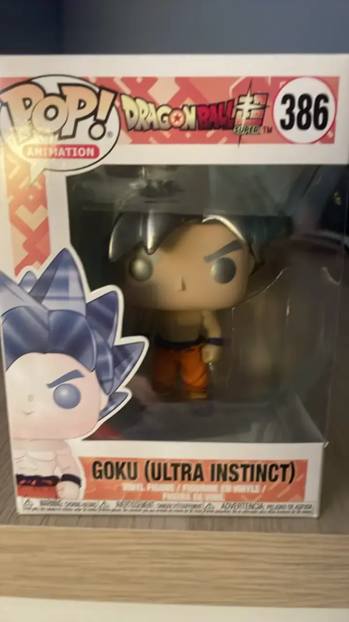 Figura Funko Pop Goku Ultra Instinct - 1