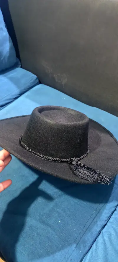 Sombrero de Huaso Negro con Borlas - miniatura 3