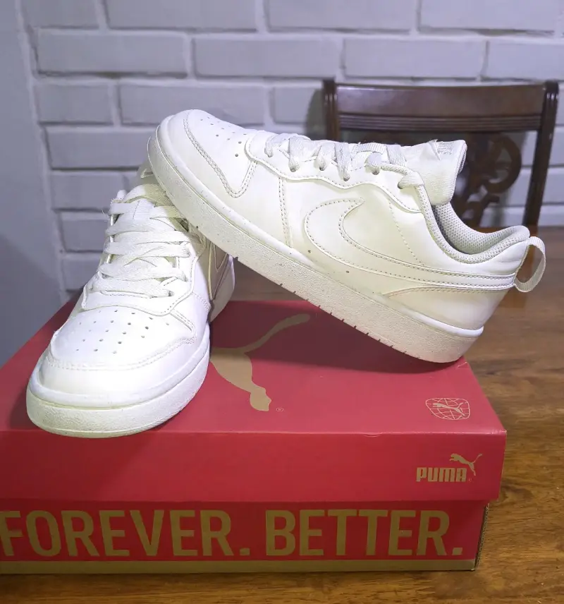 Zapatillas deportivas blancas Nike - 2