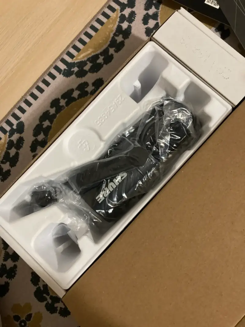 Micrófono Shure MV7+ para Podcast con USB-C y XLR - 3