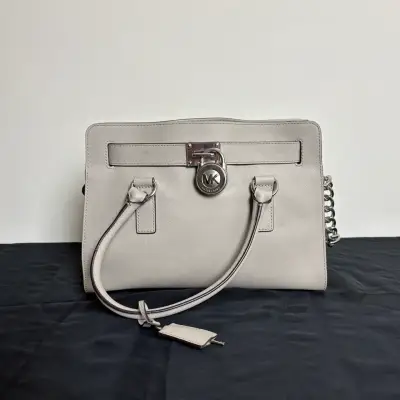 Cartera Michael Kors Hamilton Satchel cuero Saffia - miniatura 1