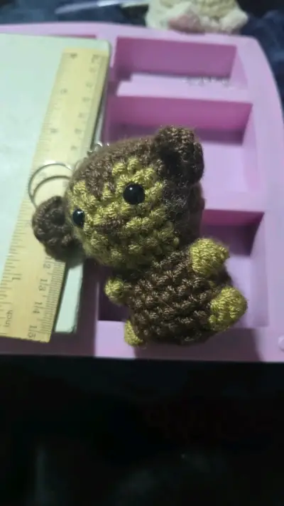 Llavero Amigurumi Hecho a Mano Mono - miniatura 2