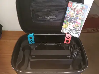 Nintendo Switch + Juego + Maletín + Accesorios - miniatura 1