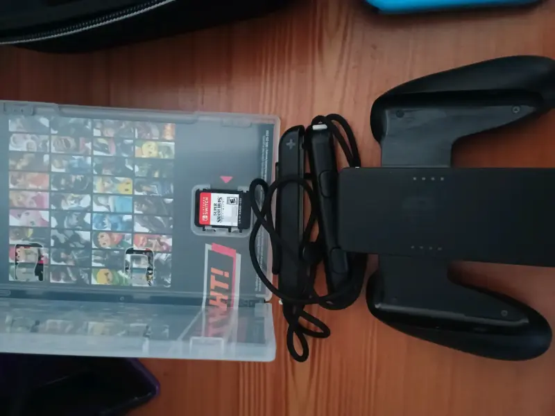 Nintendo Switch + Juego + Maletín + Accesorios - 3