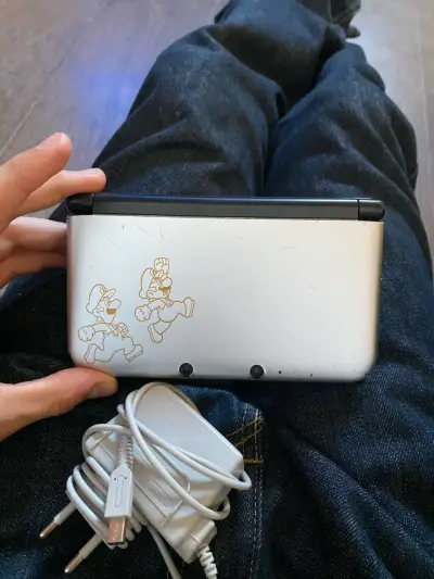 Consola Nintendo 3DS XL Edición Luigi - miniatura 5