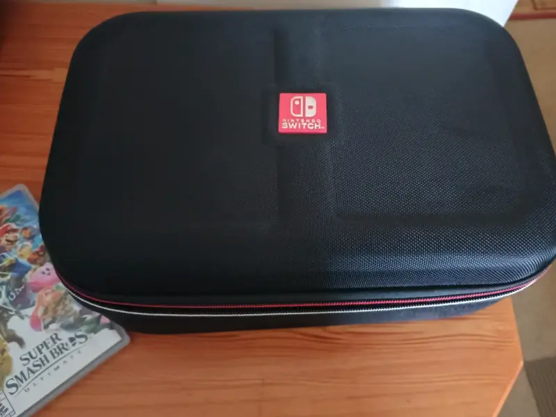Nintendo Switch + Juego + Maletín + Accesorios - 5