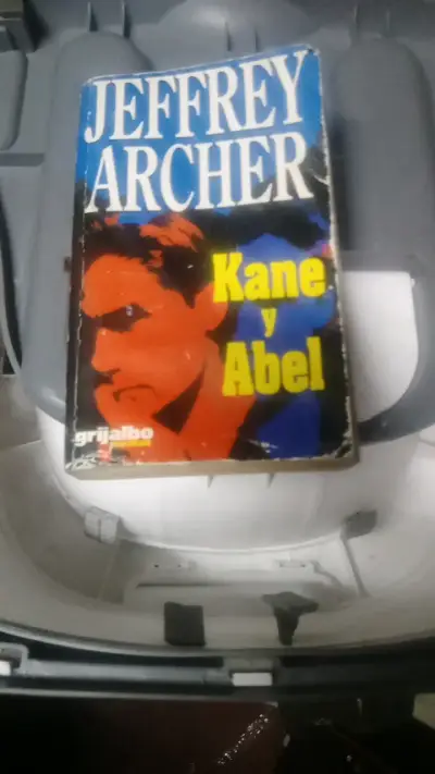 Libro Kane y Abel de Jeffrey Archer - miniatura 1