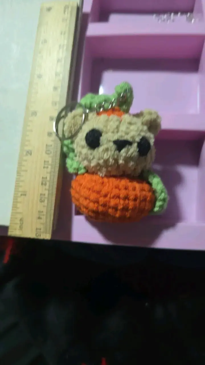 Llavero de peluche oso tejido a mano