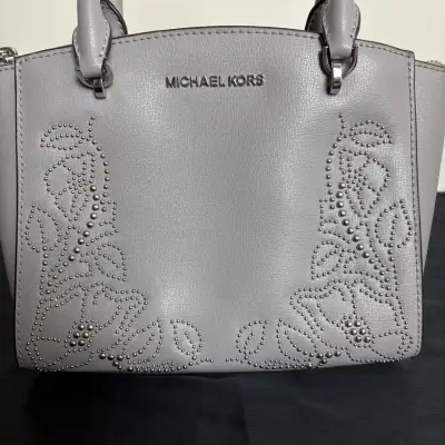 Cartera Michael Kors Ellis Studded Satchel origina - miniatura 2