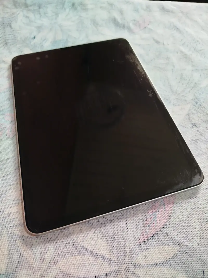 iPad Air 5ta generación 64gb - 2