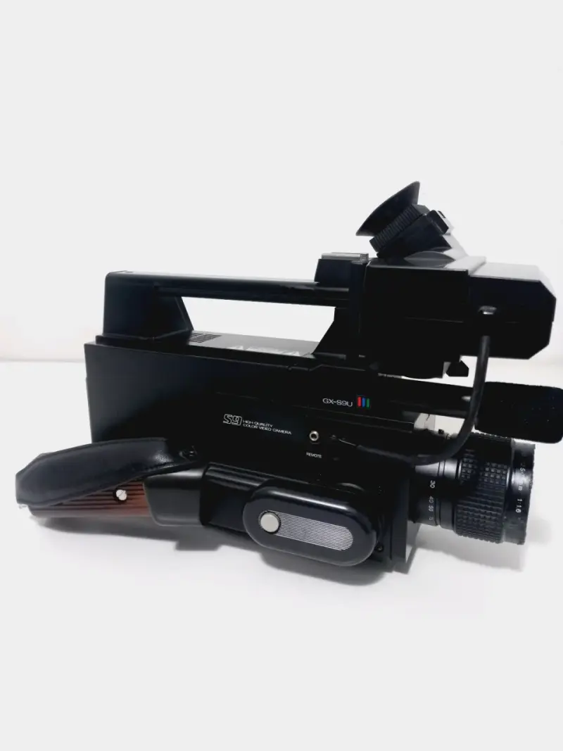 Cámara de Video Vintage JVC GX-S9U con Estuche - 4