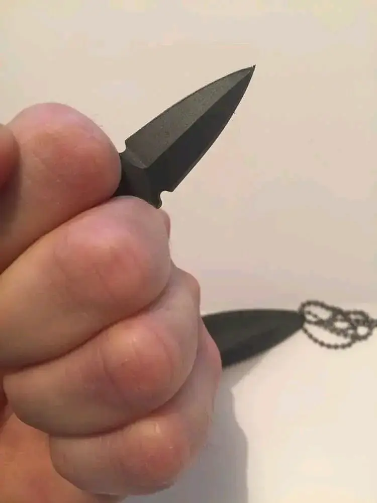 Mini Daga de Puño Táctica + Funda + cadena - 1