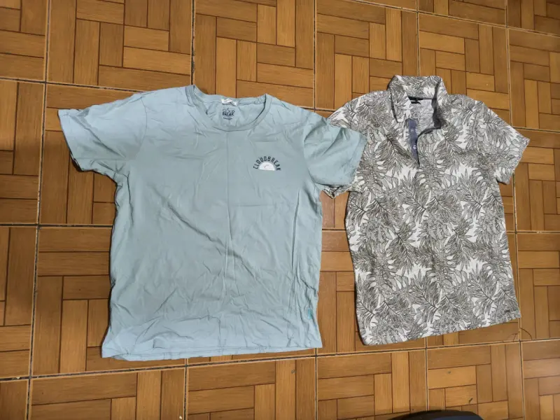 Polera estampada y camiseta celeste para hombre