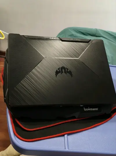 Laptop gamer TUF Gaming en buen estado - miniatura 2