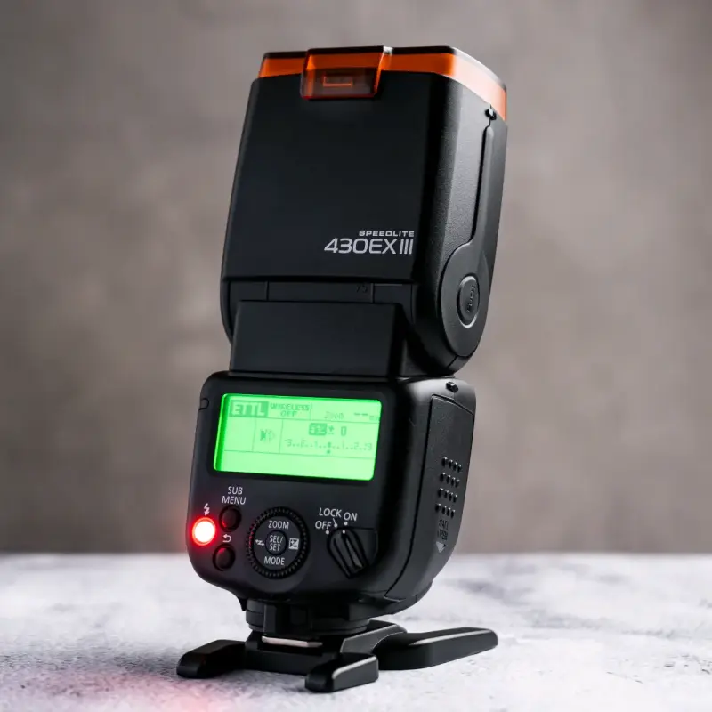 Flash Canon 430EX III con accesorios - 1