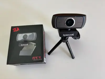Cámara web Redragon Apex 1080p con trípode - miniatura 1