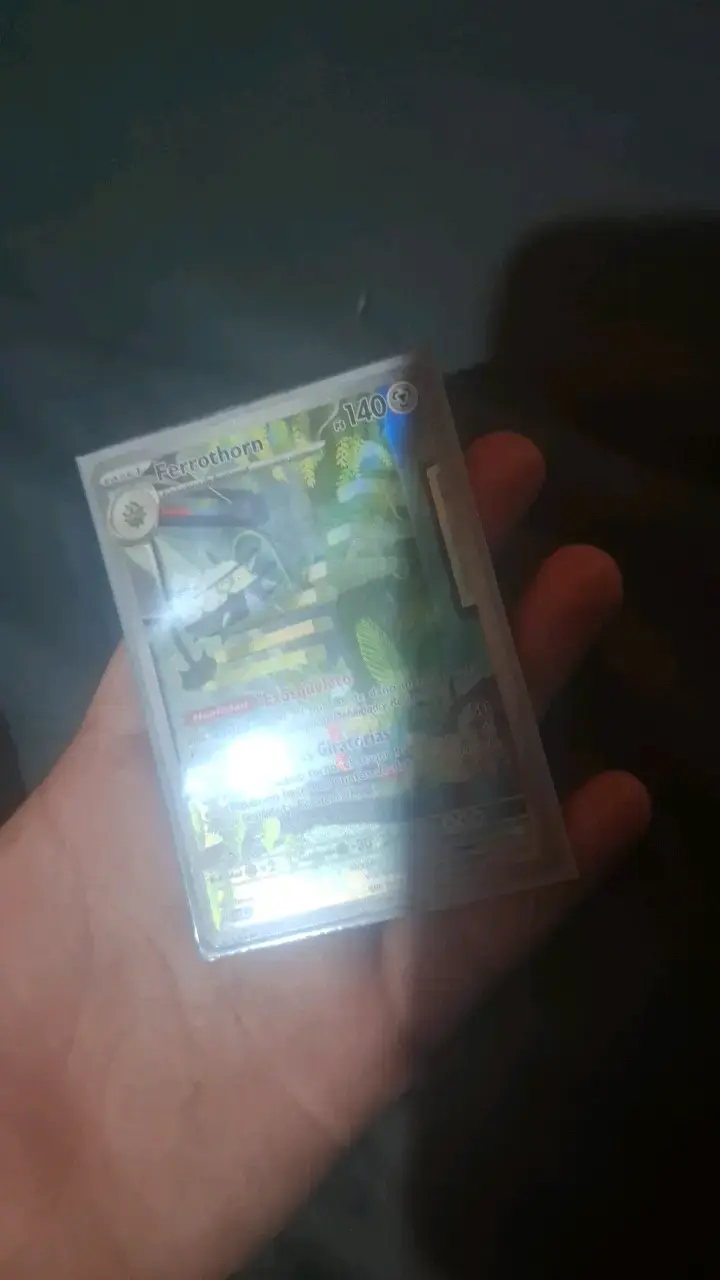 Carta Pokémon Ferrothorn holográfica - 3