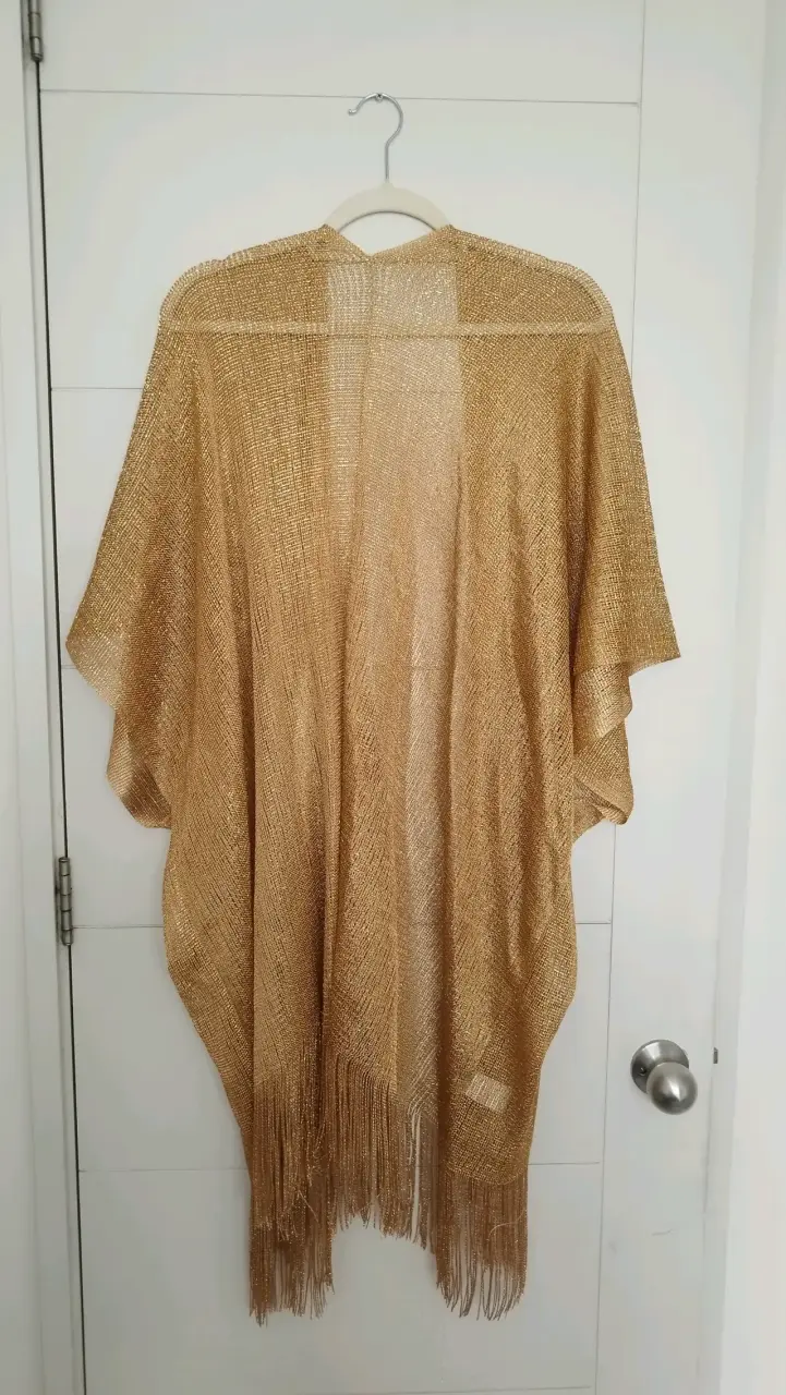 Kimono dorado con flecos elegante - 3