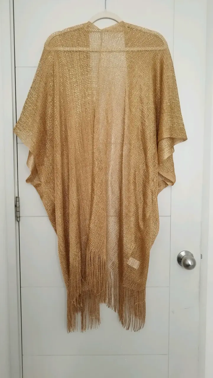 Kimono dorado con flecos elegante - 4