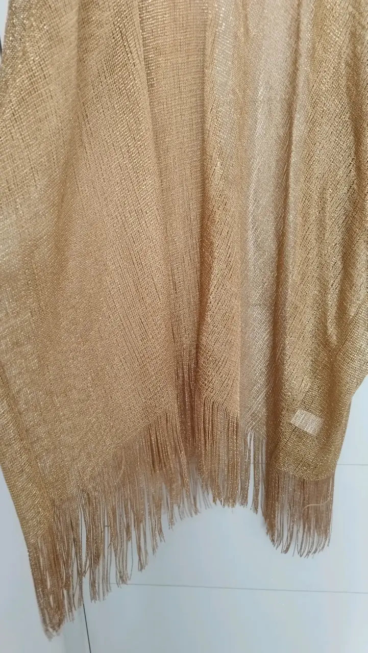 Kimono dorado con flecos elegante - 6