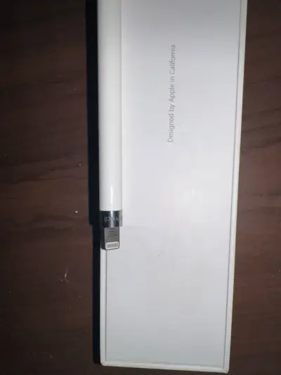 Apple Pencil de primera  generación en caja - miniatura 5