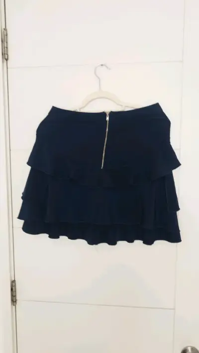 Falda corta azul con volantes H&M - miniatura 3