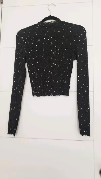 Blusa de malla negra con estrellas - miniatura 3
